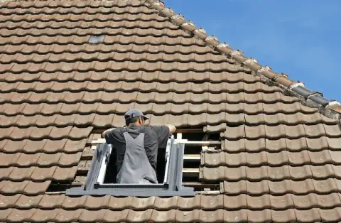 Pose de velux à Périssac